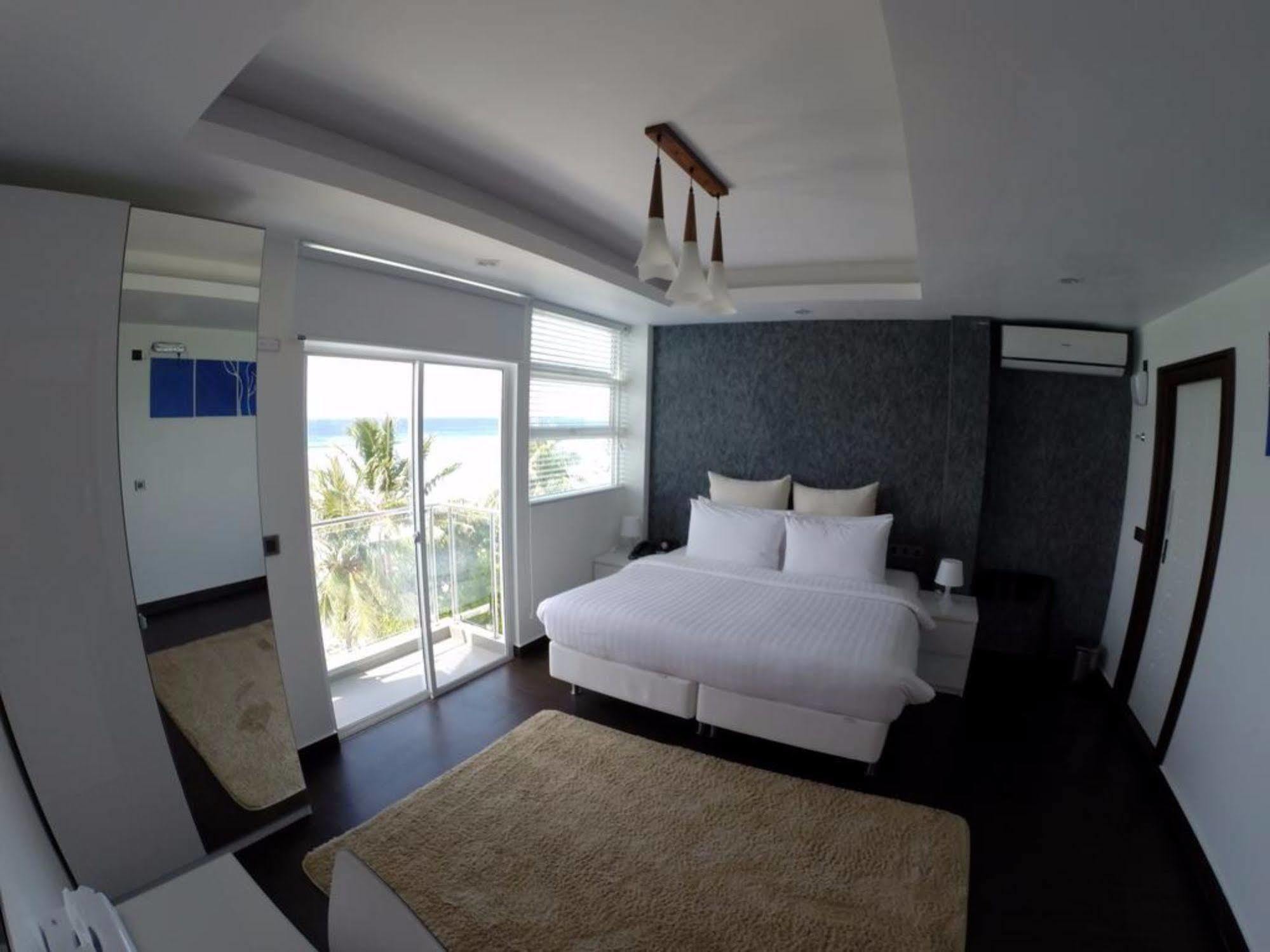 Airport Beach Hotel Hulhumale Luaran gambar