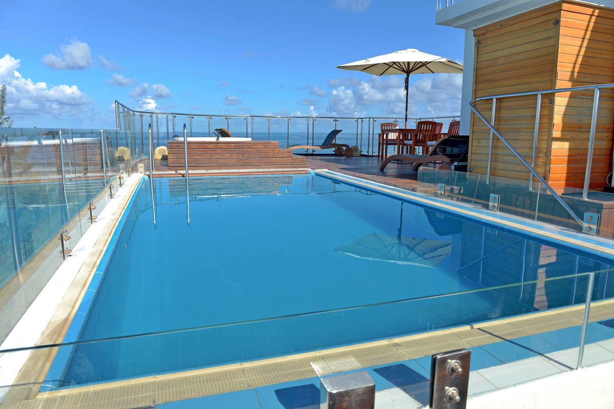 Airport Beach Hotel Hulhumale Luaran gambar